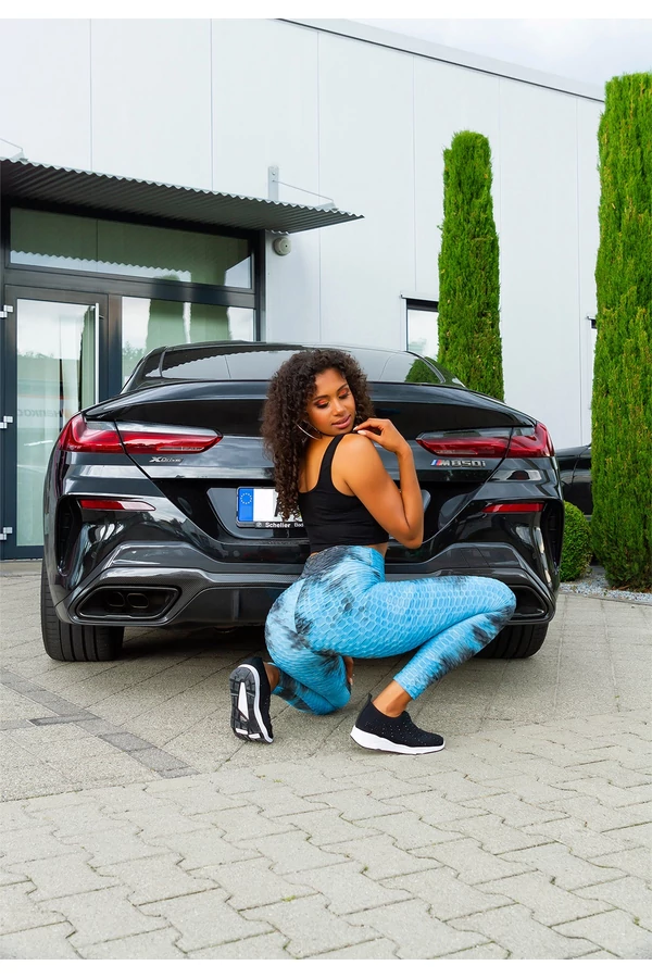 Alakformáló PUSH UP kék mintás fitness leggings / cicanadrág