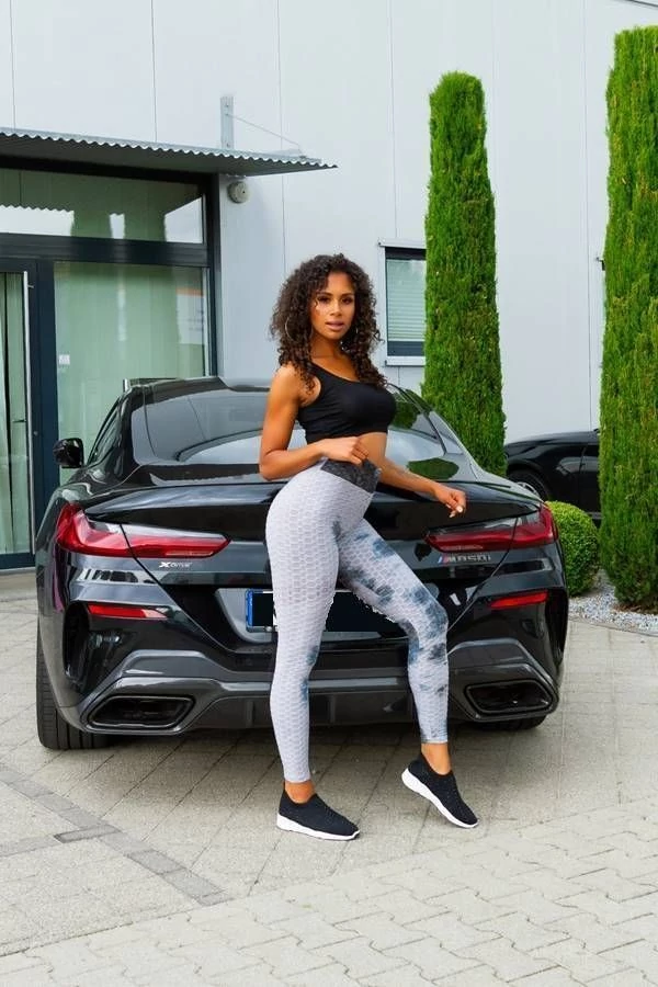 Alakformáló PUSH UP fehér mintás fitness leggings / cicanadrág
