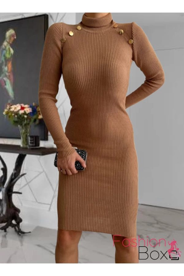 Elegáns garbó nyakú tevebarna midi ruha gombokkal