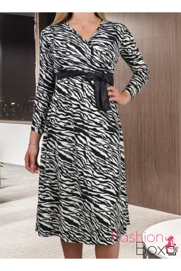 Elegáns zebra mintás 3/4-es ujjú átlapolt midi ruha övvel