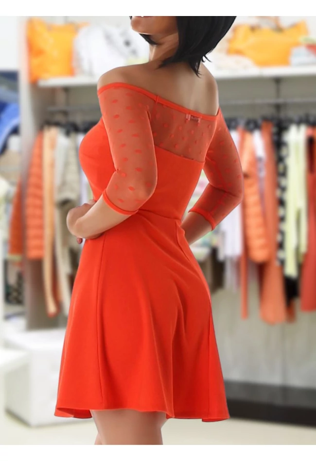 Vállán és ujján áttetsző elegáns korall színű miniruha
